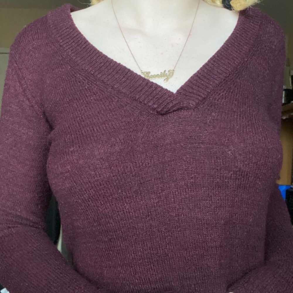 Abercrombie & Fitch Burgundy Sweater